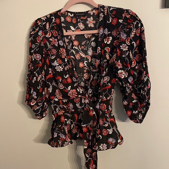 Banana Republic Tops - 💙2/$15 or 3/$20 - blouse